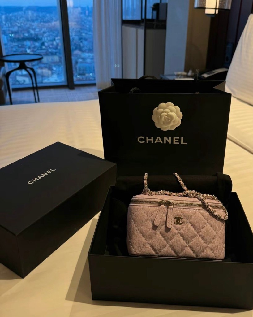 Chanel vanity bag